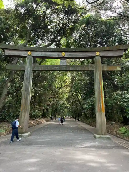 明治神宮の{uncategorized: "未分類", other: "その他", undefined: "問題あり", building: "その他建物", grave: "お墓", sacred_gate: "鳥居", guardian: "狛犬", statue: "像", buddha: "仏像", history: "歴史", nature: "自然", garden: "庭園", animal: "動物", pagoda: "塔", temizu: "手水舎", mountain_gate: "山門・神門", sanctuary: "本殿・本堂", subordinate: "末社・摂社", art: "芸術", scenery: "景色", jizo: "地蔵", ema: "絵馬", goshuin: "御朱印", omikuji: "おみくじ", items: "授与品その他", amulet: "お守り", goshuincho: "御朱印帳", eats: "食事", festival: "お祭り", votive_dance: "神楽", shichigosan: "七五三参", wedding: "結婚式", experience: "体験その他", initially: "初詣", around: "周辺", anti_infection: "感染症対策"}