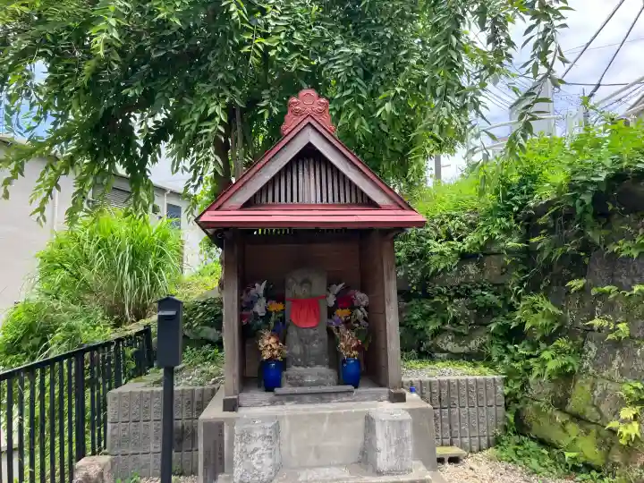 大丸谷震災地蔵尊(神奈川県)