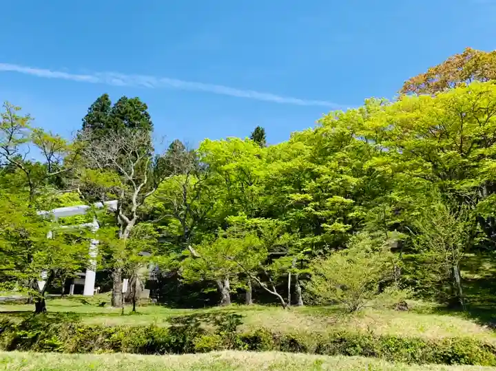 土津神社|こどもと出世の神さまの自然