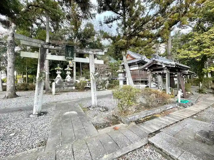 原八幡神社(滋賀県)