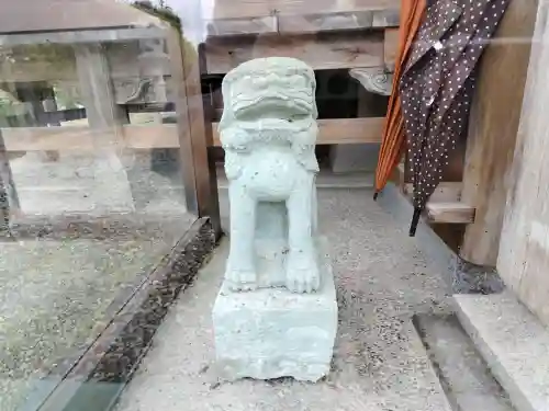鰀目嶽神社の{uncategorized: "未分類", other: "その他", undefined: "問題あり", building: "その他建物", grave: "お墓", sacred_gate: "鳥居", guardian: "狛犬", statue: "像", buddha: "仏像", history: "歴史", nature: "自然", garden: "庭園", animal: "動物", pagoda: "塔", temizu: "手水舎", mountain_gate: "山門・神門", sanctuary: "本殿・本堂", subordinate: "末社・摂社", art: "芸術", scenery: "景色", jizo: "地蔵", ema: "絵馬", goshuin: "御朱印", omikuji: "おみくじ", items: "授与品その他", amulet: "お守り", goshuincho: "御朱印帳", eats: "食事", festival: "お祭り", votive_dance: "神楽", shichigosan: "七五三参", wedding: "結婚式", experience: "体験その他", initially: "初詣", around: "周辺", anti_infection: "感染症対策"}