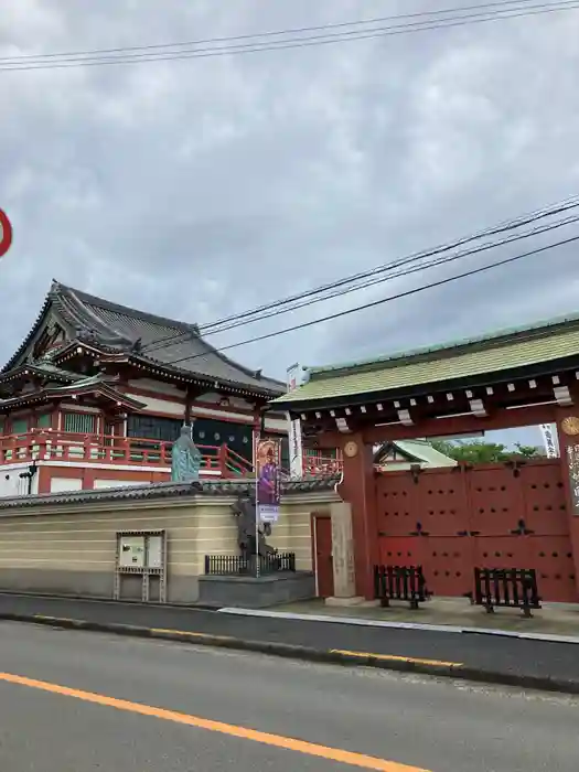 妙国寺の山門