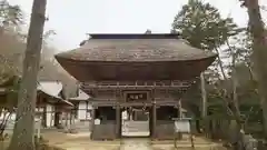 愛敬院の山門