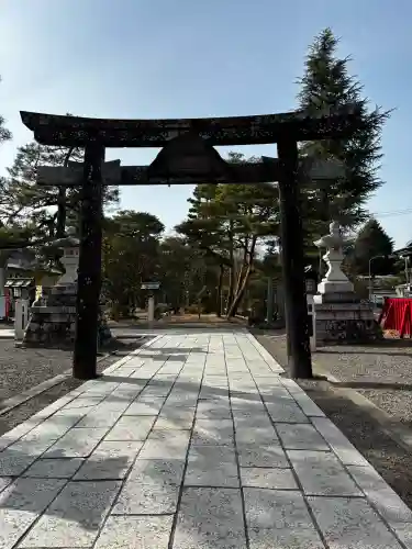竹駒神社の{uncategorized: "未分類", other: "その他", undefined: "問題あり", building: "その他建物", grave: "お墓", sacred_gate: "鳥居", guardian: "狛犬", statue: "像", buddha: "仏像", history: "歴史", nature: "自然", garden: "庭園", animal: "動物", pagoda: "塔", temizu: "手水舎", mountain_gate: "山門・神門", sanctuary: "本殿・本堂", subordinate: "末社・摂社", art: "芸術", scenery: "景色", jizo: "地蔵", ema: "絵馬", goshuin: "御朱印", omikuji: "おみくじ", items: "授与品その他", amulet: "お守り", goshuincho: "御朱印帳", eats: "食事", festival: "お祭り", votive_dance: "神楽", shichigosan: "七五三参", wedding: "結婚式", experience: "体験その他", initially: "初詣", around: "周辺", anti_infection: "感染症対策"}