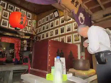 穴の谷霊場薬師堂の本殿・本堂