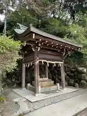 往馬坐伊古麻都比古神社の手水