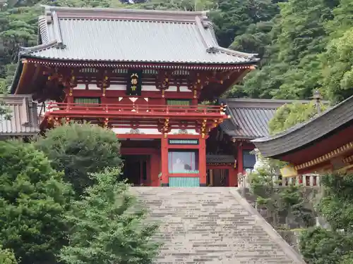 鶴岡八幡宮の山門・神門