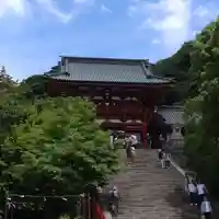 鶴岡八幡宮の本殿・本堂