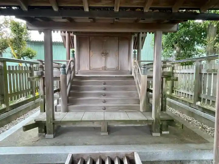 野村神社の{uncategorized: "未分類", other: "その他", undefined: "問題あり", building: "その他建物", grave: "お墓", sacred_gate: "鳥居", guardian: "狛犬", statue: "像", buddha: "仏像", history: "歴史", nature: "自然", garden: "庭園", animal: "動物", pagoda: "塔", temizu: "手水舎", mountain_gate: "山門・神門", sanctuary: "本殿・本堂", subordinate: "末社・摂社", art: "芸術", scenery: "景色", jizo: "地蔵", ema: "絵馬", goshuin: "御朱印", omikuji: "おみくじ", items: "授与品その他", amulet: "お守り", goshuincho: "御朱印帳", eats: "食事", festival: "お祭り", votive_dance: "神楽", shichigosan: "七五三参", wedding: "結婚式", experience: "体験その他", initially: "初詣", around: "周辺", anti_infection: "感染症対策"}