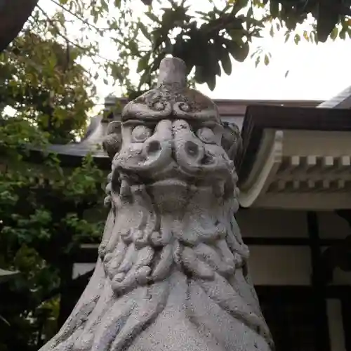 鳥越神社の狛犬