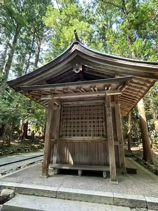彌彦神社(新潟県)