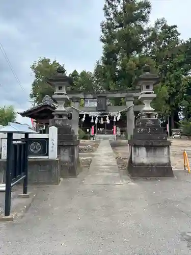 諏訪神社の鳥居