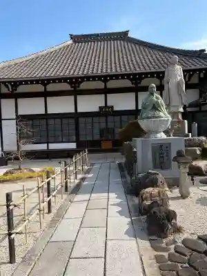 妙楽寺の{uncategorized: "未分類", other: "その他", undefined: "問題あり", building: "その他建物", grave: "お墓", sacred_gate: "鳥居", guardian: "狛犬", statue: "像", buddha: "仏像", history: "歴史", nature: "自然", garden: "庭園", animal: "動物", pagoda: "塔", temizu: "手水舎", mountain_gate: "山門・神門", sanctuary: "本殿・本堂", subordinate: "末社・摂社", art: "芸術", scenery: "景色", jizo: "地蔵", ema: "絵馬", goshuin: "御朱印", omikuji: "おみくじ", items: "授与品その他", amulet: "お守り", goshuincho: "御朱印帳", eats: "食事", festival: "お祭り", votive_dance: "神楽", shichigosan: "七五三参", wedding: "結婚式", experience: "体験その他", initially: "初詣", around: "周辺", anti_infection: "感染症対策"}