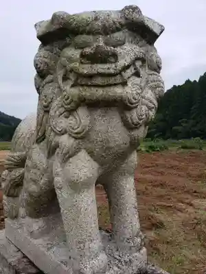熊野神社の狛犬