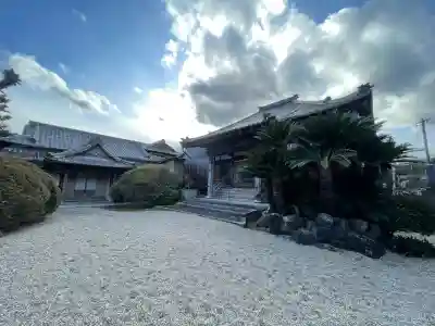 真福寺の{uncategorized: "未分類", other: "その他", undefined: "問題あり", building: "その他建物", grave: "お墓", sacred_gate: "鳥居", guardian: "狛犬", statue: "像", buddha: "仏像", history: "歴史", nature: "自然", garden: "庭園", animal: "動物", pagoda: "塔", temizu: "手水舎", mountain_gate: "山門・神門", sanctuary: "本殿・本堂", subordinate: "末社・摂社", art: "芸術", scenery: "景色", jizo: "地蔵", ema: "絵馬", goshuin: "御朱印", omikuji: "おみくじ", items: "授与品その他", amulet: "お守り", goshuincho: "御朱印帳", eats: "食事", festival: "お祭り", votive_dance: "神楽", shichigosan: "七五三参", wedding: "結婚式", experience: "体験その他", initially: "初詣", around: "周辺", anti_infection: "感染症対策"}