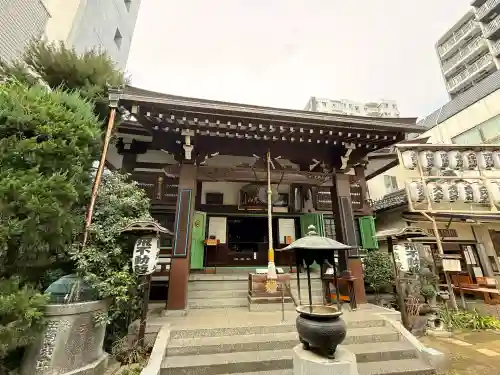 正寶院（飛不動尊）の{uncategorized: "未分類", other: "その他", undefined: "問題あり", building: "その他建物", grave: "お墓", sacred_gate: "鳥居", guardian: "狛犬", statue: "像", buddha: "仏像", history: "歴史", nature: "自然", garden: "庭園", animal: "動物", pagoda: "塔", temizu: "手水舎", mountain_gate: "山門・神門", sanctuary: "本殿・本堂", subordinate: "末社・摂社", art: "芸術", scenery: "景色", jizo: "地蔵", ema: "絵馬", goshuin: "御朱印", omikuji: "おみくじ", items: "授与品その他", amulet: "お守り", goshuincho: "御朱印帳", eats: "食事", festival: "お祭り", votive_dance: "神楽", shichigosan: "七五三参", wedding: "結婚式", experience: "体験その他", initially: "初詣", around: "周辺", anti_infection: "感染症対策"}