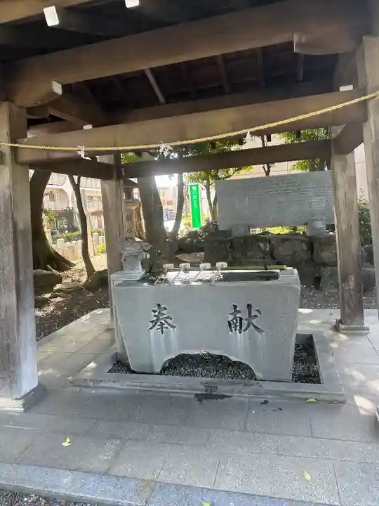 片山八幡神社の手水舎