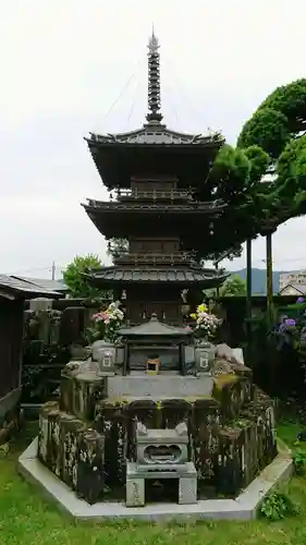 宗建寺の塔