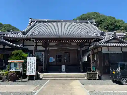 影向寺の本殿・本堂