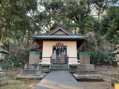 刀八神社の本殿・本堂
