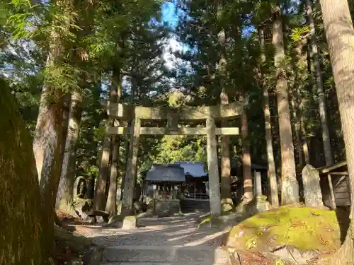 甲斐駒ヶ岳神社の鳥居