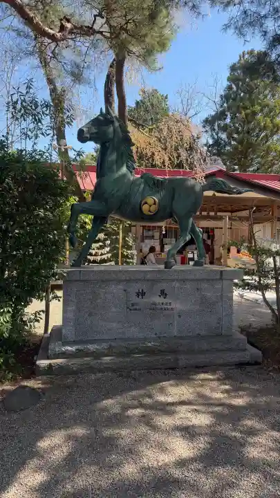 黒磯神社の{uncategorized: "未分類", other: "その他", undefined: "問題あり", building: "その他建物", grave: "お墓", sacred_gate: "鳥居", guardian: "狛犬", statue: "像", buddha: "仏像", history: "歴史", nature: "自然", garden: "庭園", animal: "動物", pagoda: "塔", temizu: "手水舎", mountain_gate: "山門・神門", sanctuary: "本殿・本堂", subordinate: "末社・摂社", art: "芸術", scenery: "景色", jizo: "地蔵", ema: "絵馬", goshuin: "御朱印", omikuji: "おみくじ", items: "授与品その他", amulet: "お守り", goshuincho: "御朱印帳", eats: "食事", festival: "お祭り", votive_dance: "神楽", shichigosan: "七五三参", wedding: "結婚式", experience: "体験その他", initially: "初詣", around: "周辺", anti_infection: "感染症対策"}