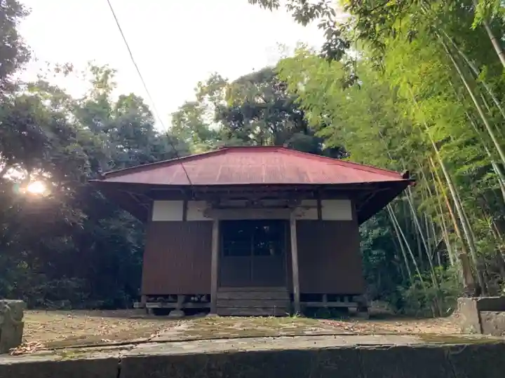 八幡神社の本殿・本堂