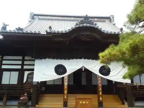 善光寺大勧進の本殿