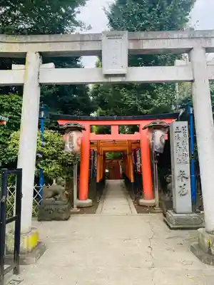 花園稲荷神社の鳥居