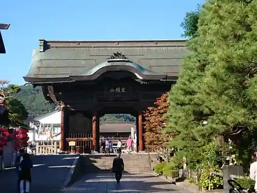 善光寺の山門・神門