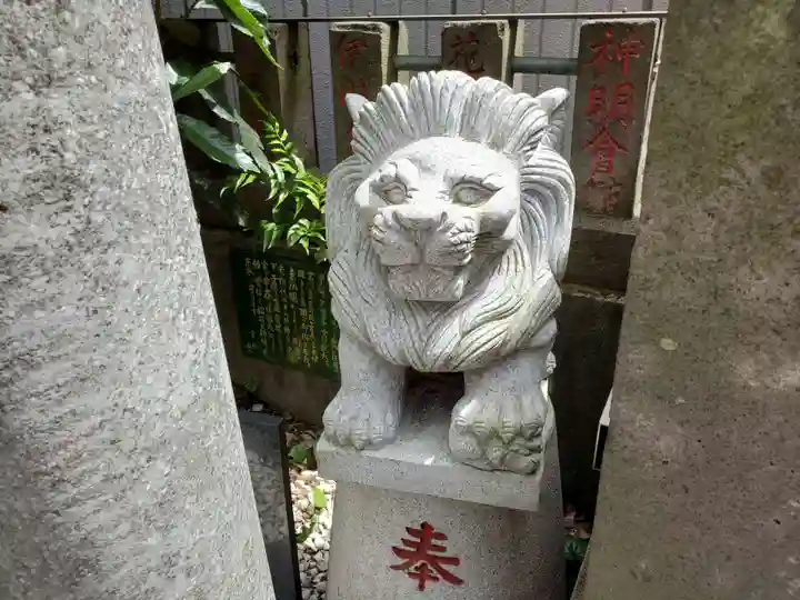 讃岐小白稲荷神社の狛犬