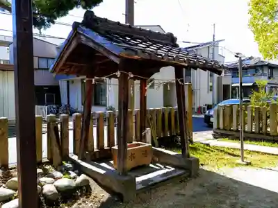 春日神社の手水舎