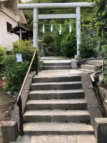 御霊神社の鳥居