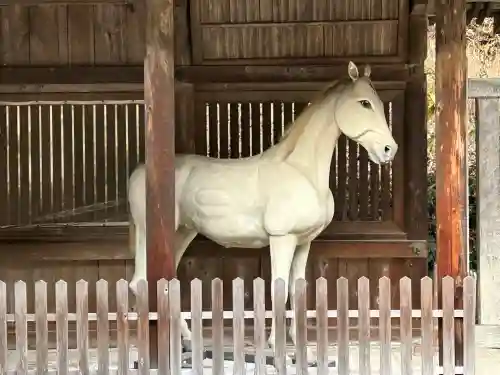 伊奈波神社の{uncategorized: "未分類", other: "その他", undefined: "問題あり", building: "その他建物", grave: "お墓", sacred_gate: "鳥居", guardian: "狛犬", statue: "像", buddha: "仏像", history: "歴史", nature: "自然", garden: "庭園", animal: "動物", pagoda: "塔", temizu: "手水舎", mountain_gate: "山門・神門", sanctuary: "本殿・本堂", subordinate: "末社・摂社", art: "芸術", scenery: "景色", jizo: "地蔵", ema: "絵馬", goshuin: "御朱印", omikuji: "おみくじ", items: "授与品その他", amulet: "お守り", goshuincho: "御朱印帳", eats: "食事", festival: "お祭り", votive_dance: "神楽", shichigosan: "七五三参", wedding: "結婚式", experience: "体験その他", initially: "初詣", around: "周辺", anti_infection: "感染症対策"}