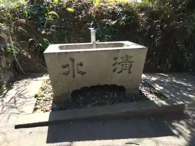 三所社の手水舎