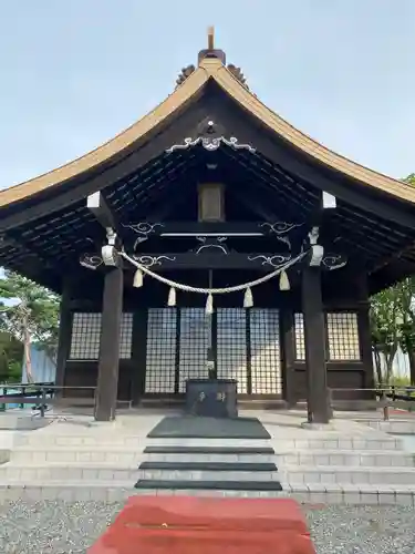 西の里神社の本殿