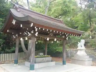 多井畑厄除八幡宮の手水舎