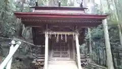 日月神社の本殿