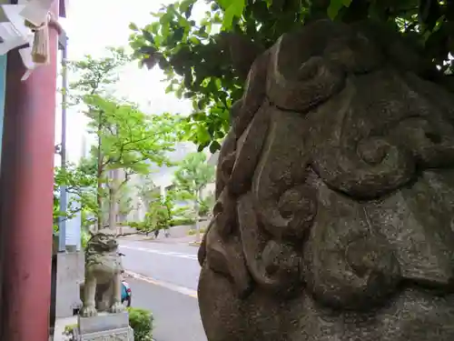 築土神社の狛犬