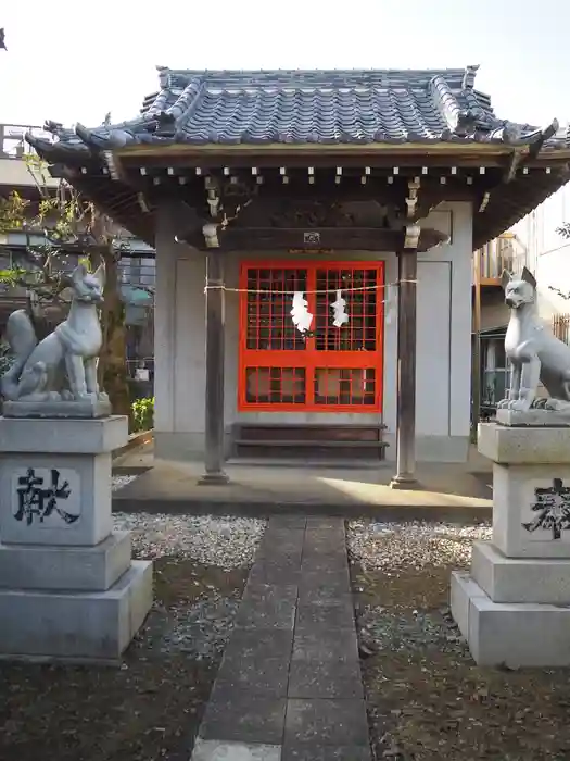 椎木稲荷神社の本殿