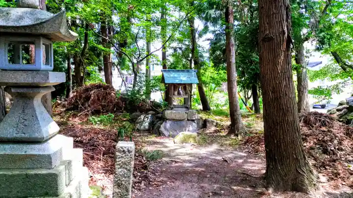 入見神社の末社・摂社