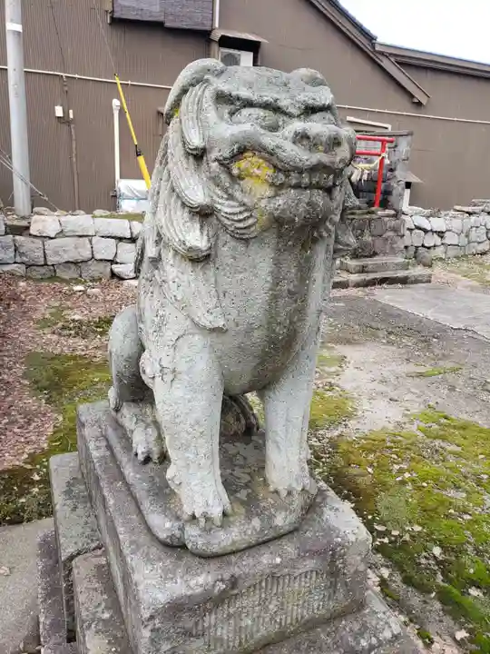 櫟原神社の狛犬