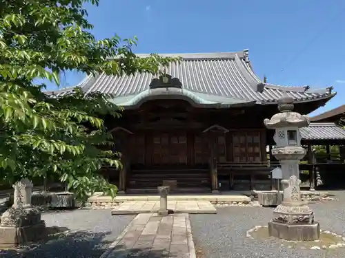 曼陀羅寺の本殿・本堂