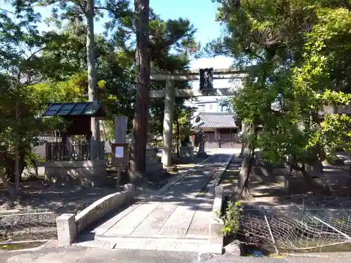 出庭神社の鳥居