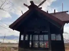 社台稲荷神社の本殿