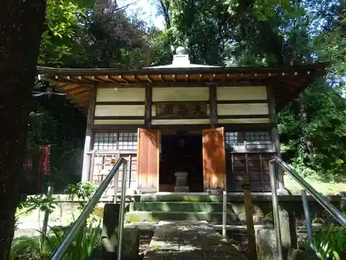 横浜　西方寺の末社