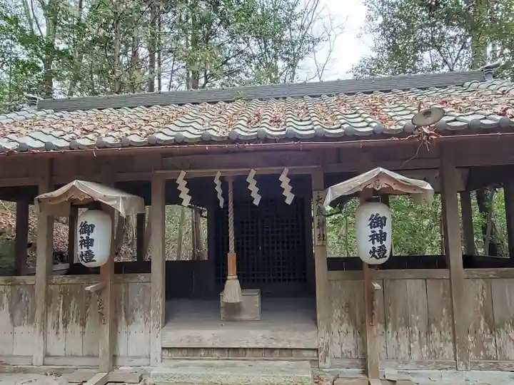 鍬渓神社の末社・摂社