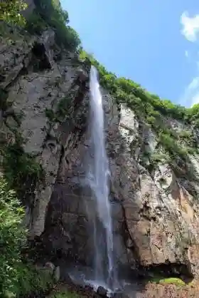 米子不動尊 本坊米子瀧山不動寺(長野県)