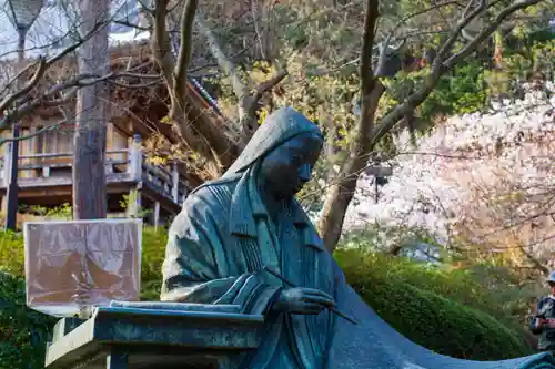 石山寺の像