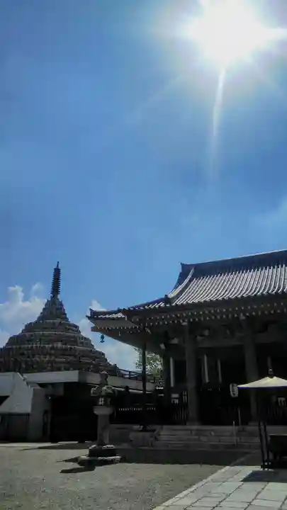 壬生寺の本殿・本堂